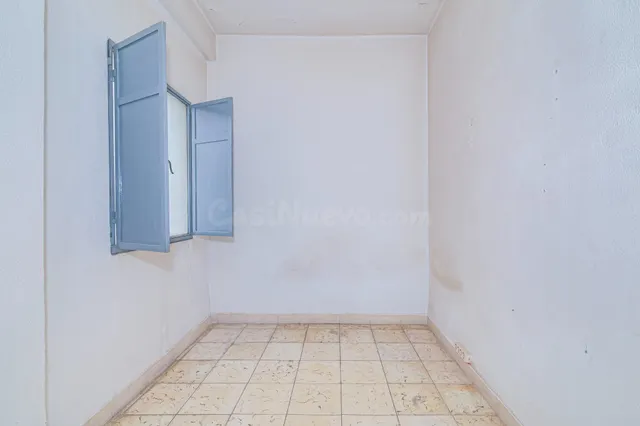 Oportunidad Única: Amplio Piso para Reformar en Camino de Ronda ✨ — 4