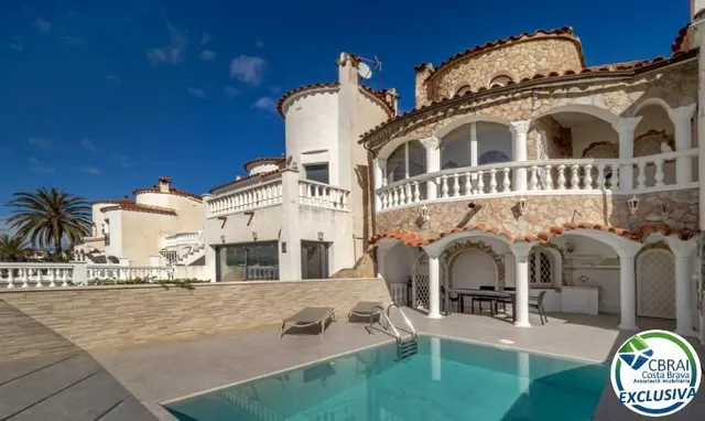Magnífica casa de pescador con fondeo y piscina — 3