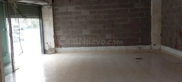 AMPLIO LOCAL COMERCIAL EN ALQUILER CON GRAN TERRAZA EN PUERT - foto 3