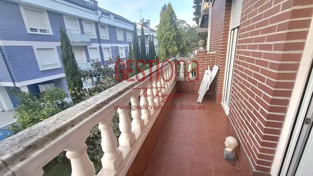 AMPLIO BAJO DE 3 habitaciones, CON TERRAZA JARDÍN A ESCASOS METROS DE LA PLAYA. ORIÑON — 40