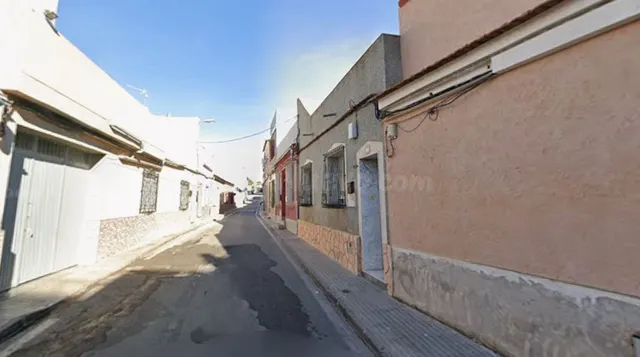 Se vende casa Adosada OKUPADA en Vista Alegre 22 Murcia, (Mu - foto 2