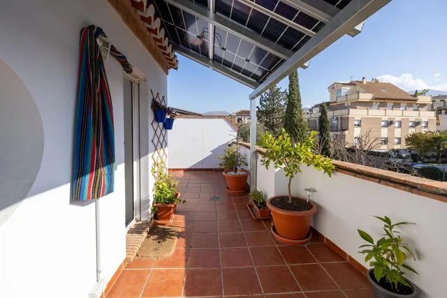 MARAVILLOSA CASA  A POCOS MINUTOS DEL CENTRO DE LA ZUBIA — 40
