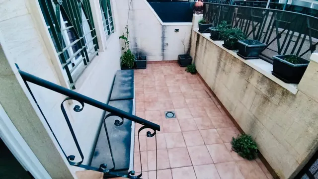 Estupendo triplex en zona campo de futbol — 33