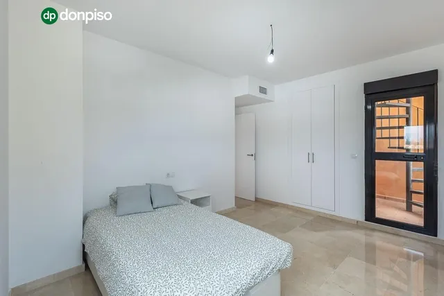 PRECIOSO CHALET EN LOMA VERDE — 23