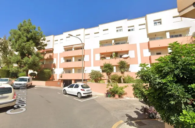 Dúplex de tres habitaciones en ZONA COLEGIOS — 27