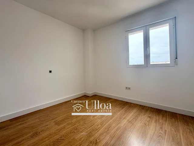 AMPLIA Y LUMINOSA VIVIENDA EN ALQUILER EN AVENIDA ÓSCAR ESPLÁ CON PARKING — 24