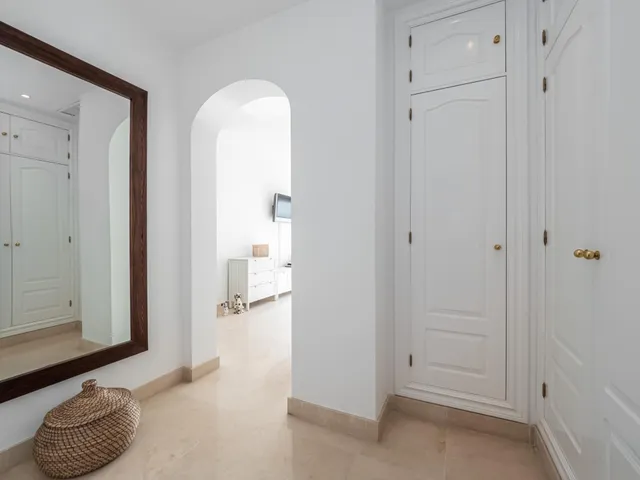 VENTA DE ÁTICO EN PASEO MARÍTIMO DE LOS BOLICHES, FUENGIROLA. 2 DORMITORIOS, TERRAZA Y VISTAS AL MAR — 36