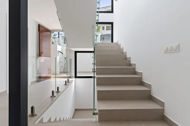 Villa 6 habitaciones 352m² en alquiler - Costa Del Sol — 25
