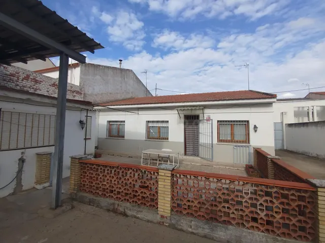 Amplia Casa en Ciempozuelos con Gran Patio y Posibilidad de  - foto 4