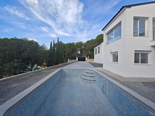 VILLA RECIEN REFORMADA CON CALIDADES DE LUJO EN ZONA MUY TRANQUILA DE ALTEA LA VELLA — 34
