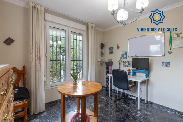 Complejo industrial con vivienda en Alhendín con 2500 metros cuadrados — 9