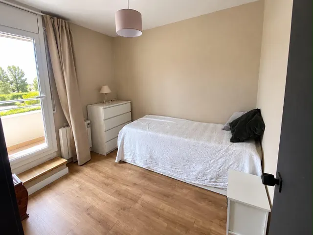 Casa pareada con jardín privado, dos terrazas y amplio garaje en Calafell — 20
