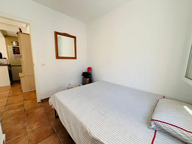 Encantador adosado con terraza y piscina comunitaria — 8
