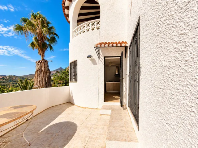 Villa Moraira linda vista a montañas — 24
