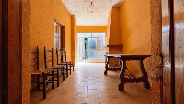 Casa de pueblo con gran potencial en el centro de Pego — 3