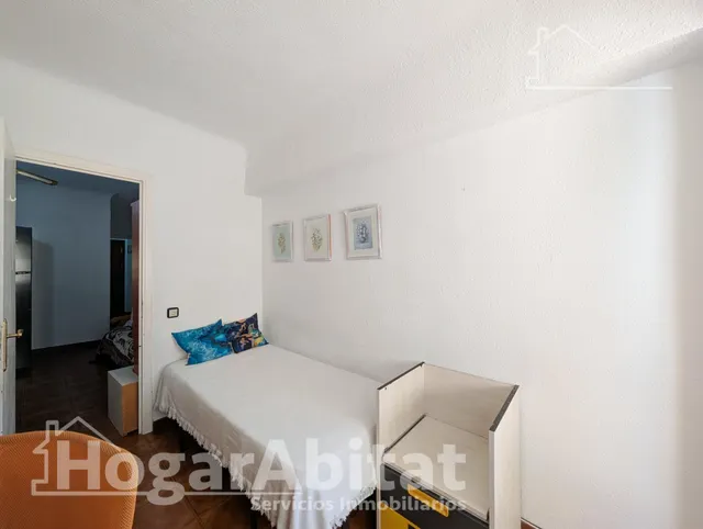 Luz natural y excelente ubicación en este piso exterior con balcón — 16