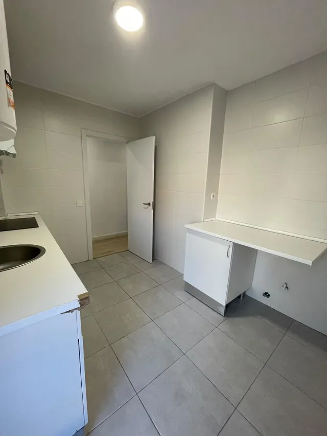 Piso reformado de 3 habitaciones con dos terrazas — 7