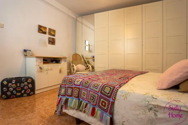 Casa 3 habitaciones 120m² en venta - Casco antiguo — 18