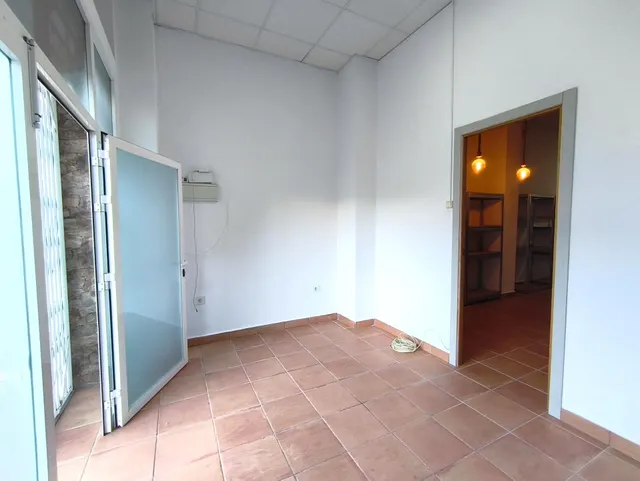 Se alquila local comercial ideal para instalar tu negocio. - foto 4