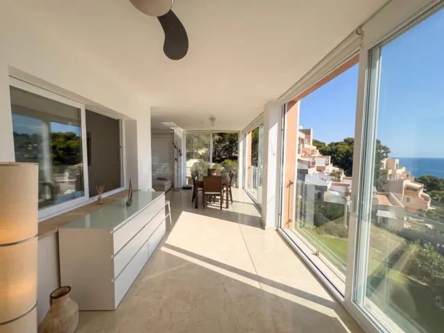 Exclusivo Piso con Impresionantes Vistas al Mar y Acceso Pri - foto 5