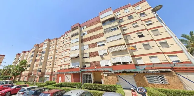 SE VENDE piso OKUPA en C EX VPO PISO C/ RIU LLOBREGAT, 18 - - foto 3