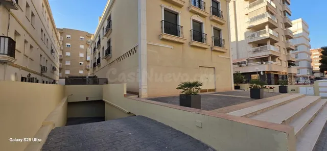 ¡Oportunidad Única! Local Comercial en Águilas con Terraza Privativa — 2