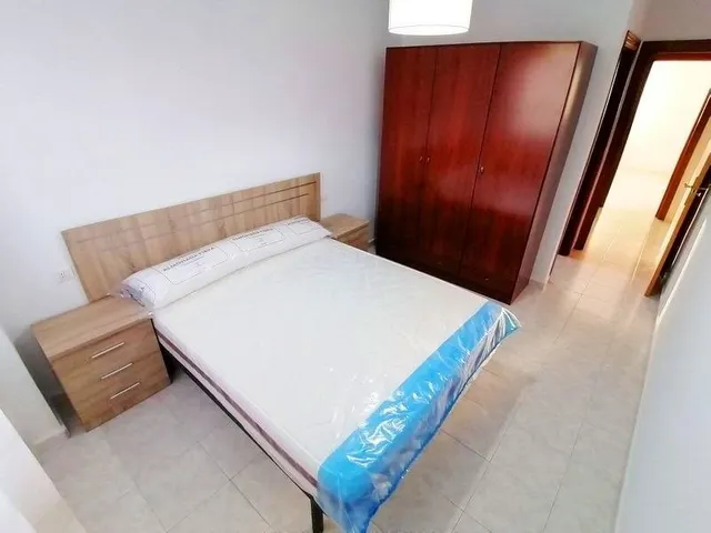 Piso de 4 Dormitorio y 2 Baños - Garaje coche y moto Opcional — 14