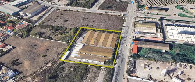 Complejo industrial en Polígono Industrial de Campamento – C