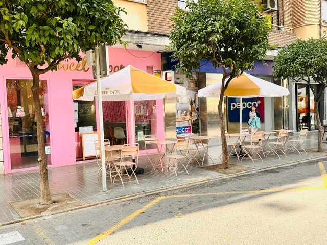 Ocasión única!!! Traspaso y alquiler cafeteria/pasteleria en Avd Al Vedat , Torrent — 3