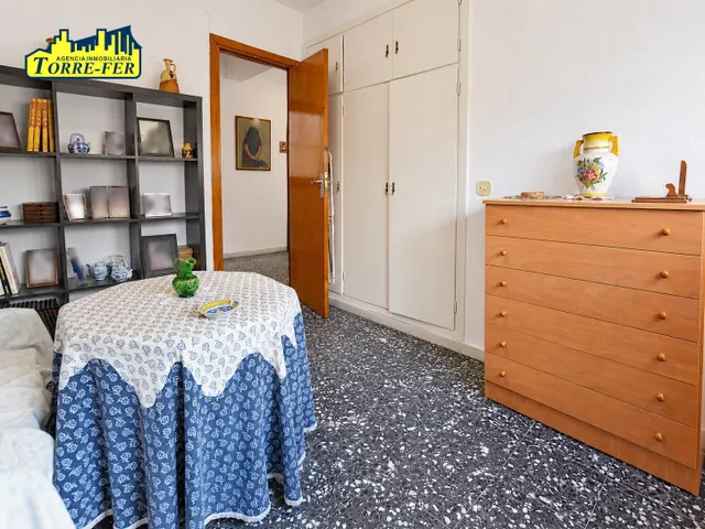 ¡gran oportunidad junto a puerta purchena, en calle magistral dominguez! — 8