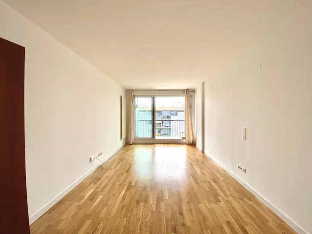 Piso en Venta Exterior con Piscina Comunitaria e Inquilino — 4