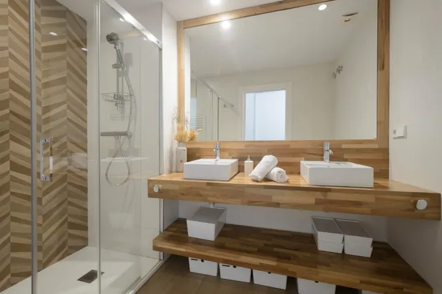 ✨ EXCLUSIVA VIVIENDA REFORMADA EN PLAZA MARIANA PINEDA — 30