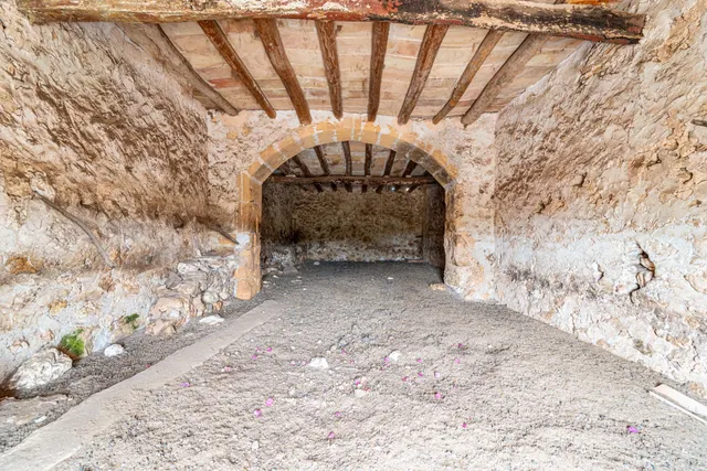 Casa Rústica del Siglo XVIII con 46 hectáreas de terreno, en la cima de una montaña en Manacor — 42