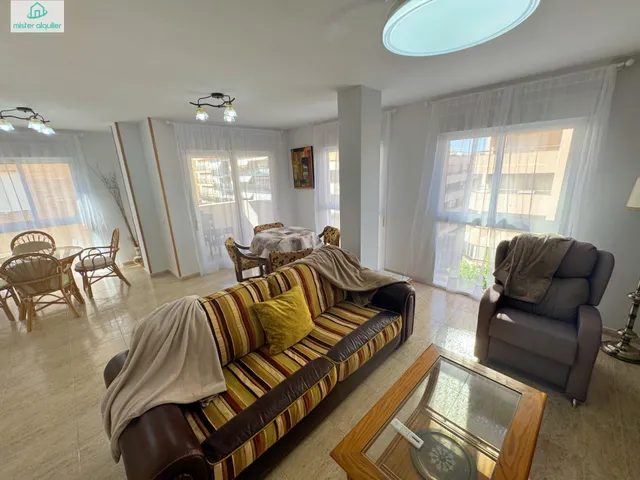 ALQUILER DE HABITACIÓN PARA ESTUDIANTE, IDEAL PARA UNIVERSITARIO DE MEDICINA Y CIENCIAS DE LA SALUD — 13