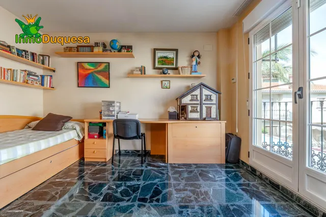 Casa pareada con 4 dormitorios en Otura. — 35