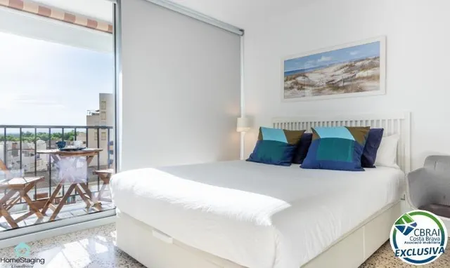 Amplio estudio con licencia turística a 50 m de la playa Empuriabrava — 6