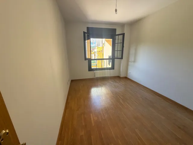 Piso de 3 habitaciones en alquiler en el centro de Nava — 8
