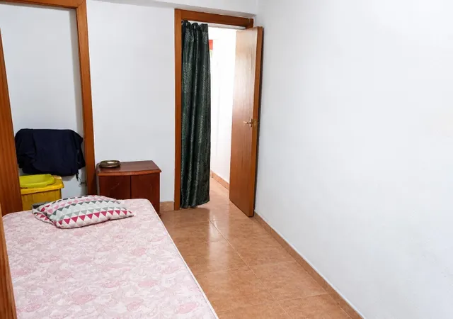 FINCA CON 3 APARTAMENTOS, NAVE Y 2.325 M2 DE PARCELA EN EL RAAL — 23