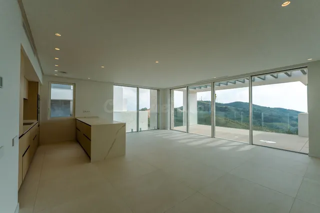 Apartamento 3 habitaciones 149m² en venta - Ojen pueblo - foto 3
