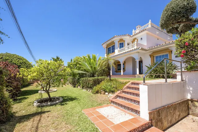 Chalet 6 habitaciones 500m² en venta - Centro — 45
