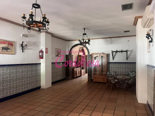 Local comercial 165m² en venta - Zoco - foto 2