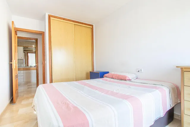 Amplio piso familiar con terraza, parking y trastero en Son Cladera — 21