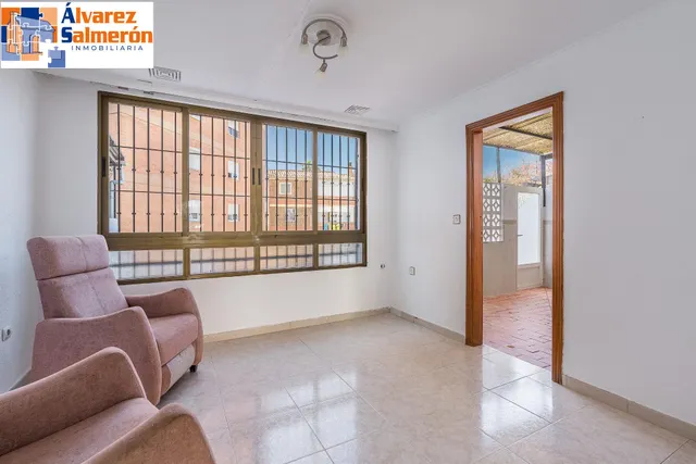 CASA ADOSADA EN MOTRIL — 10