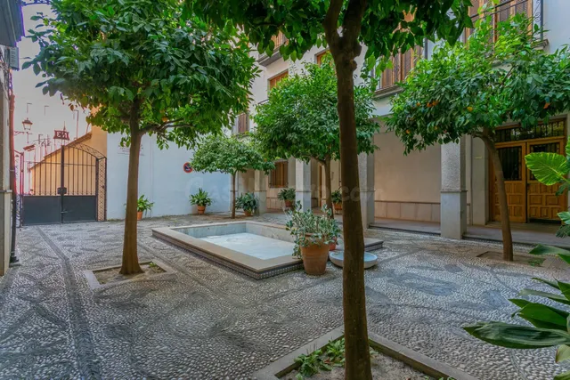TRATESTERO EN VENTA EN EL CENTRO DE GRANADA - foto 3