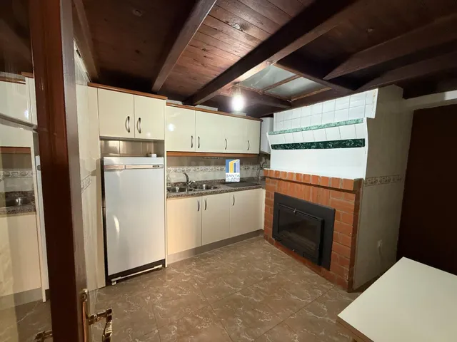CASA EN VENTA CON 2 DORMITORIOS, LEÑERA Y TRASTERO EN MAYALD - foto 5