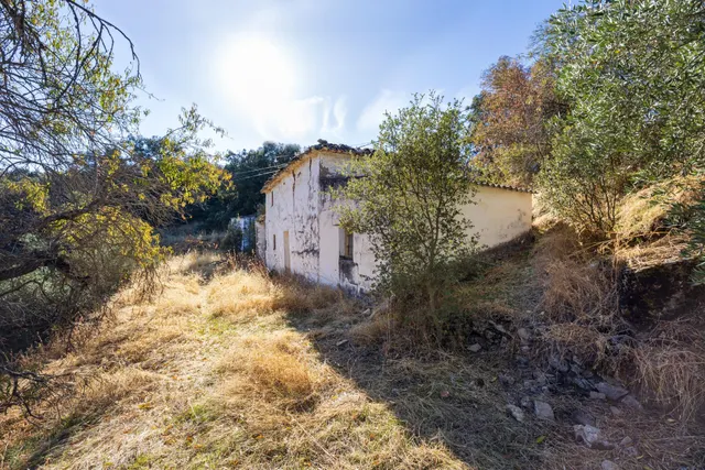 En uno de los pueblos más bonitos de España, finca ideal para rehabilitar y usar como alojamiento turístico — 27