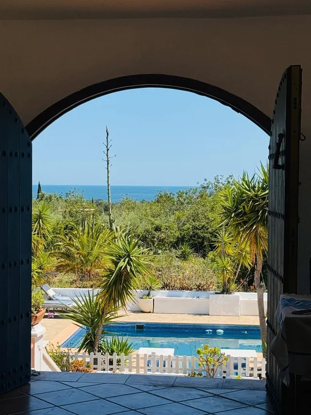 Finca Rústica de 16.000 M2, con gran Masía, piscina y vistas - foto 5