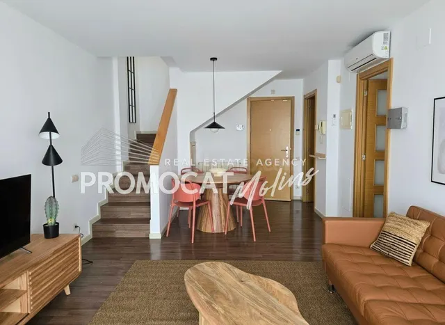 Ático dúplex de 120 m2 en Molins de Rei - foto 2