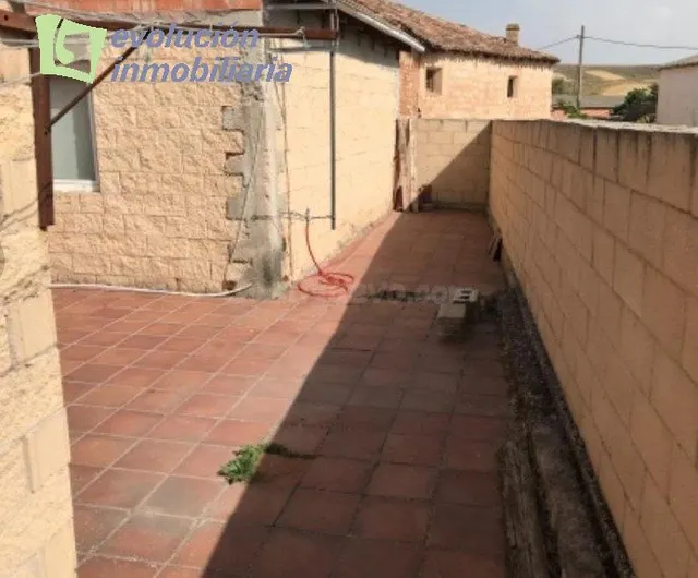 CASA DE PUEBLO PARA REHABILITAR EN MAZUELA — 4