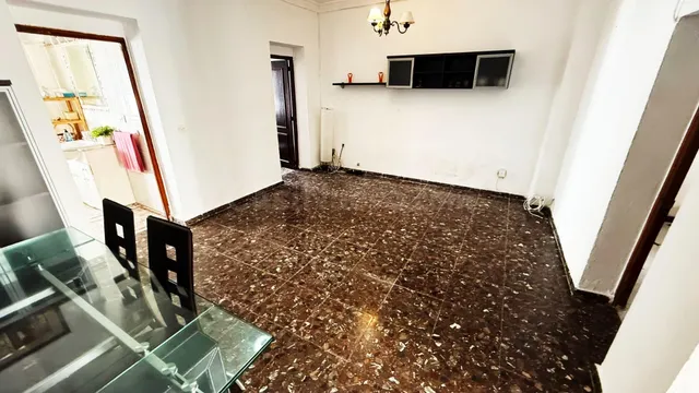 Casa en planta baja con gran patio para reformar en la carretera de medina — 5